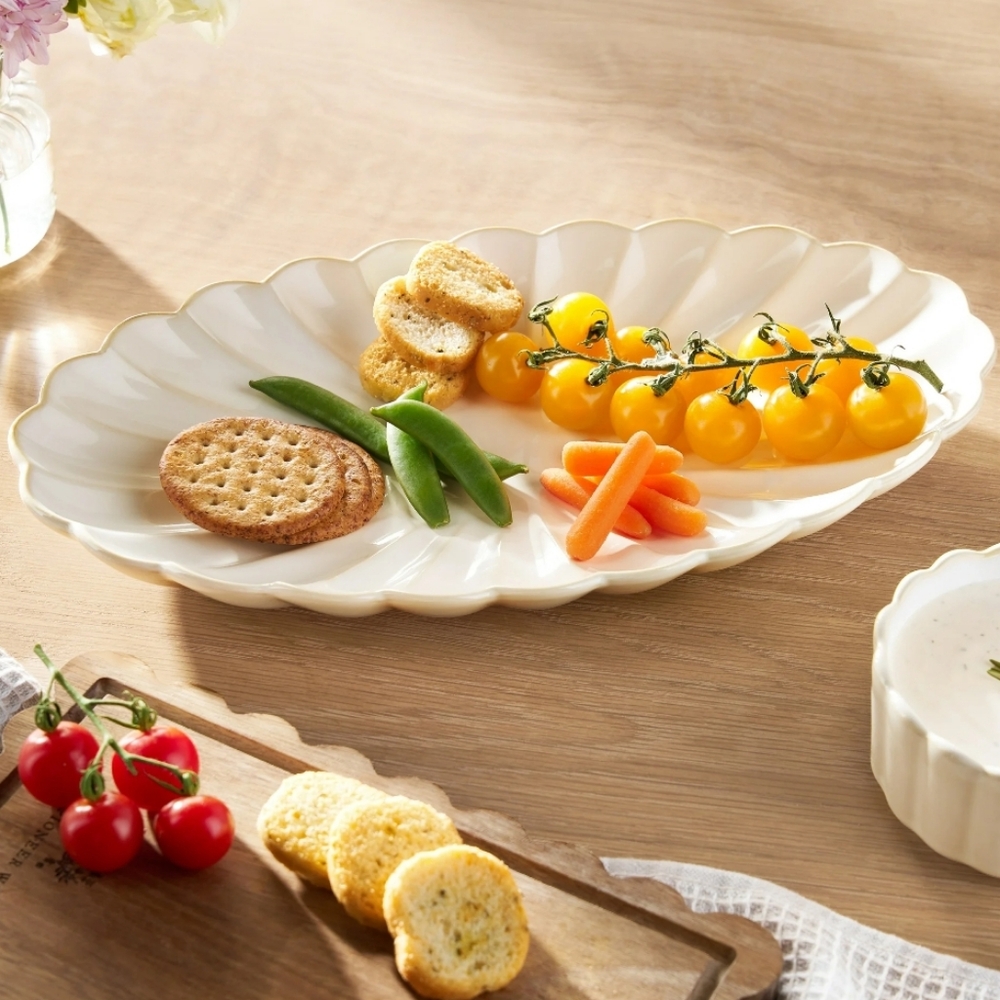 💕 In Storage The Pioneer Woman Colette Cream Serveware Platter Collection